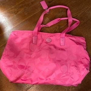 Pink coach tote bag with pouch